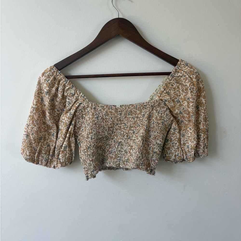 Rylee + Cru Floral Smocked Puff Sleeve Crop Top in Cream and Tan - Picture 2 of 3